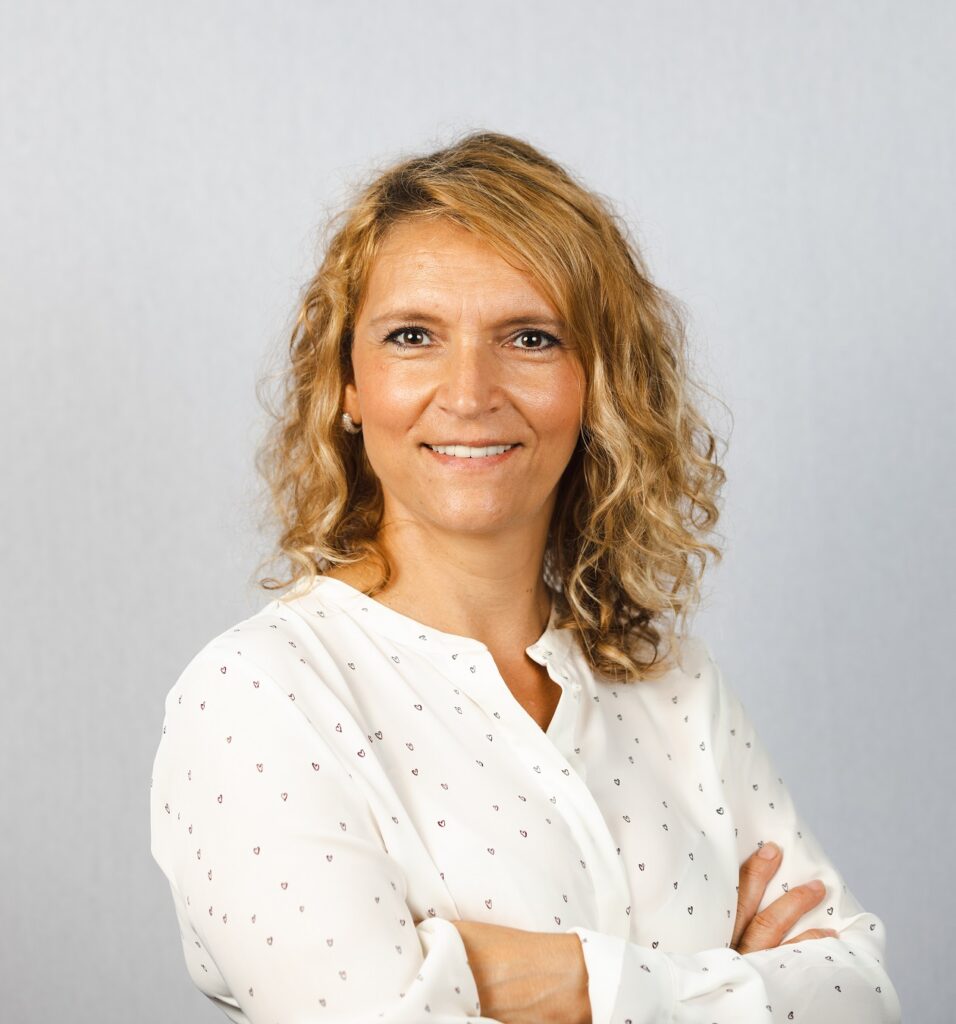Helga Schuster